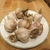 A plate of garlic bulbs.